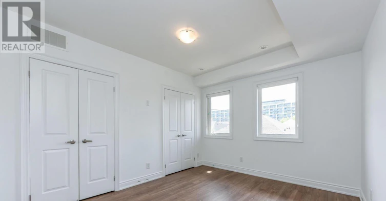 19 Salvador Allende Court, Toronto, ON, M6G 0A3 - 23
