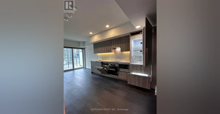 535-3 Concord Cityplace Way, Toronto, ON, M5V 0X4