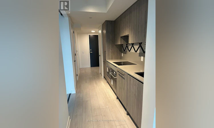 406-5 Lakeview Avenue