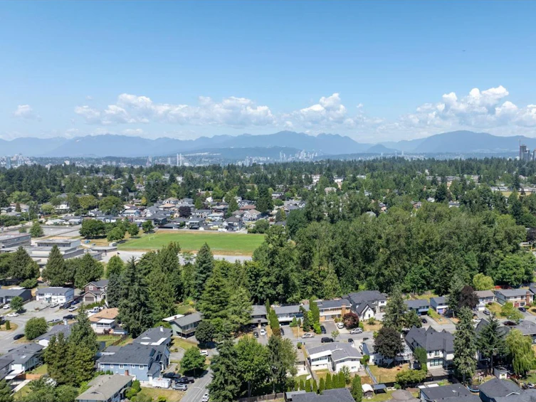 12973 Glengarry Crescent, Surrey, BC, V3V 1S9 - 35