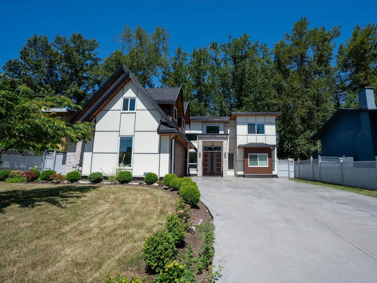 12973 Glengarry Crescent, Surrey, BC, V3V 1S9