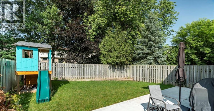 A-125 Cornerbrook Crescent, Waterloo, ON, N2V 1L3 - 25