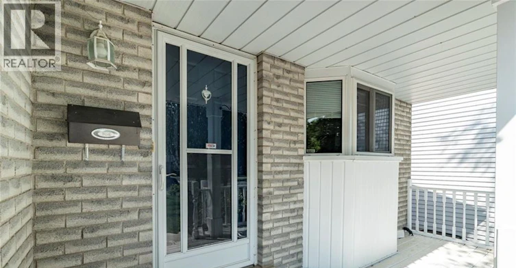 A-125 Cornerbrook Crescent, Waterloo, ON, N2V 1L3 - 4