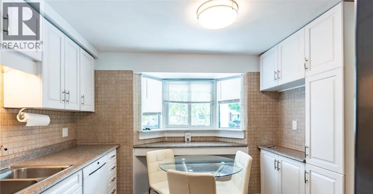 A-125 Cornerbrook Crescent, Waterloo, ON, N2V 1L3 - 6