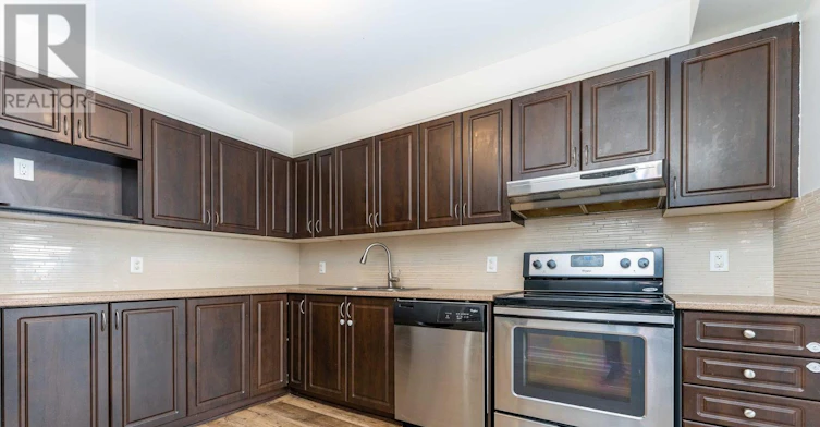 155 Calvington Avenue, Ottawa, ON, K2T 0H8 - 9