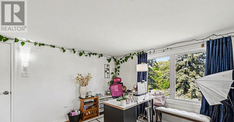 10 Cassidy Road, Ottawa, ON, K2H 6J8 - 16