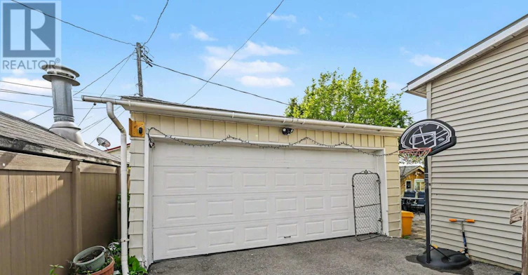10 Cassidy Road, Ottawa, ON, K2H 6J8 - 25