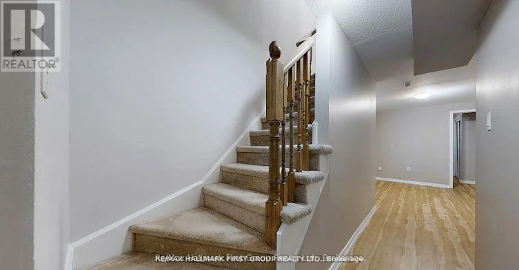 39 Robideau Place, Whitby, ON, L1R 3G6 - 30