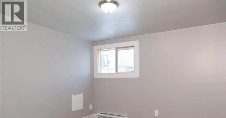 Lower-106 South Street E, Aylmer, ON, N5H 1P8 - 4