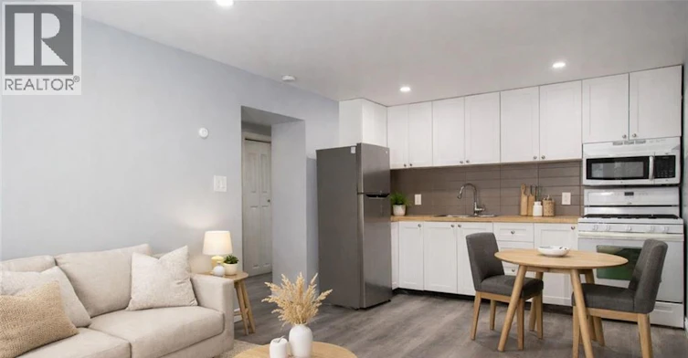 Lower-104 South Street E, Aylmer, ON, N5H 1P8