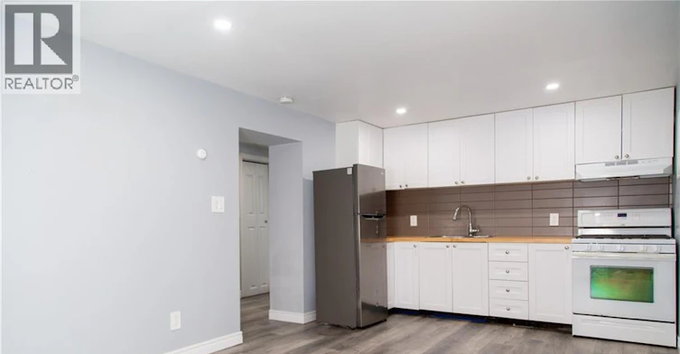 Lower-104 South Street E, Aylmer, ON, N5H 1P8 - 10