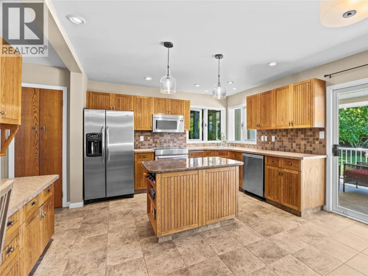 104 Heather Place, Penticton, BC, V2A 8B3 - 13