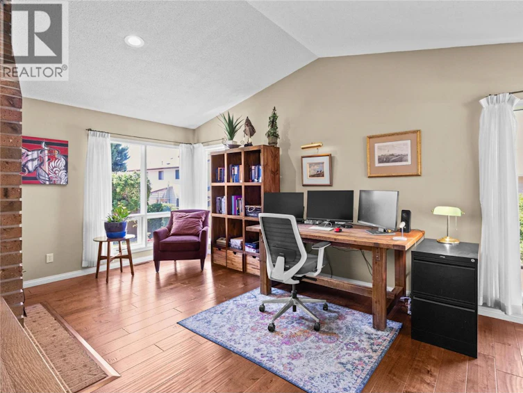 104 Heather Place, Penticton, BC, V2A 8B3 - 7