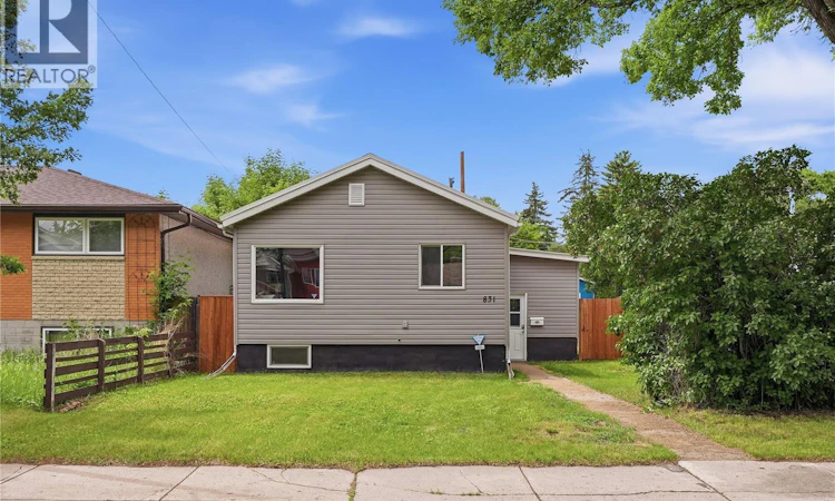 831 K Avenue N
