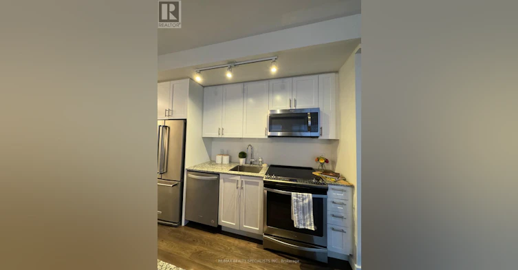 214-150 Sabina Drive, Oakville, ON, L6H 0W3 - 11