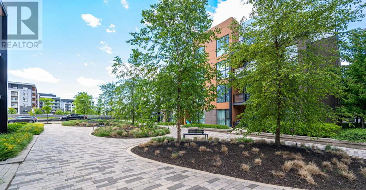214-150 Sabina Drive, Oakville, ON, L6H 0W3 - 37