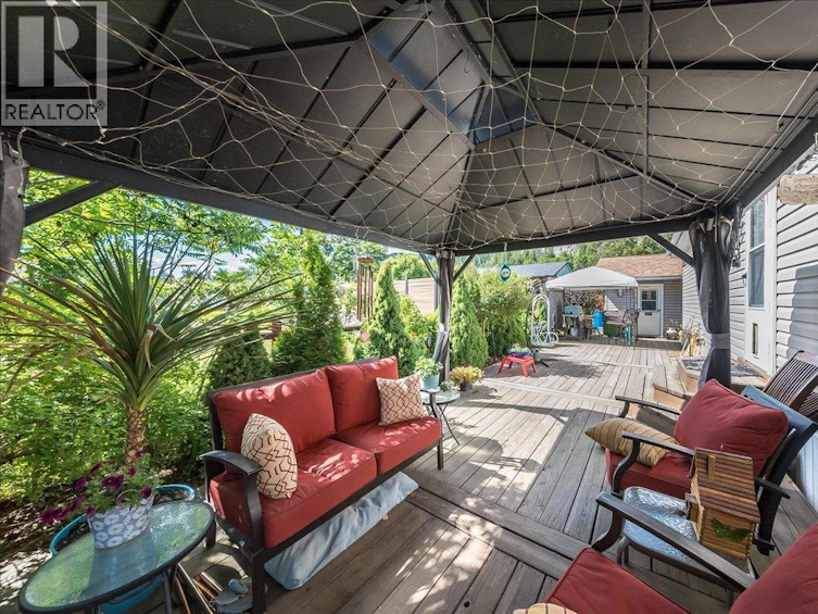 1026 Horcoff Road, Robson, BC, V1N 4V1 - 46