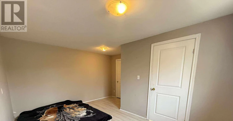 1-130 St Paul Crescent E, St. Catharines, ON, L2S 1M9 - 7