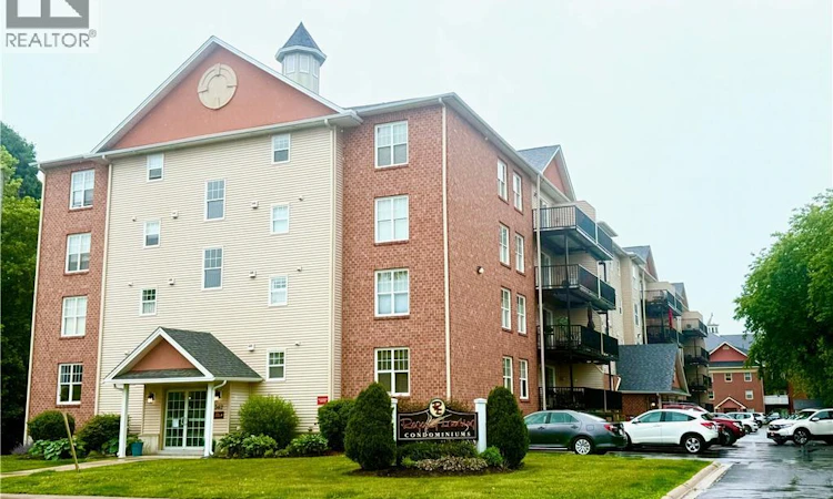 8-362 Carleton Street