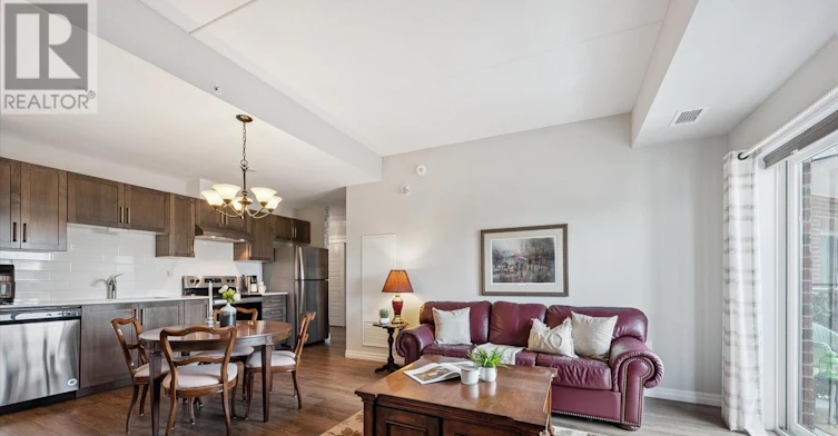 215-35 Kingsbury Square, Guelph, ON, N1L 1B3 - 12