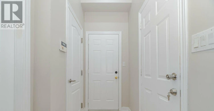 18 Trailhead Crescent, Brampton, ON, L6R 3H3 - 8