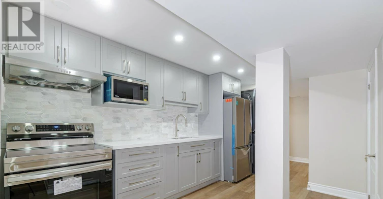 18 Trailhead Crescent, Brampton, ON, L6R 3H3 - 10