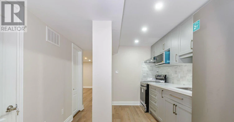 18 Trailhead Crescent, Brampton, ON, L6R 3H3 - 13