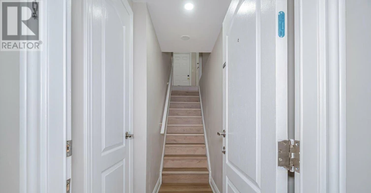 18 Trailhead Crescent, Brampton, ON, L6R 3H3 - 9