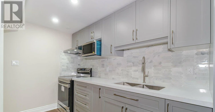 18 Trailhead Crescent, Brampton, ON, L6R 3H3 - 12