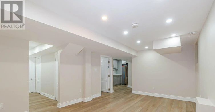 18 Trailhead Crescent, Brampton, ON, L6R 3H3 - 14