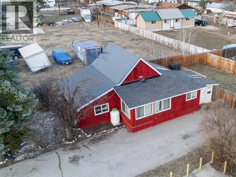 5844 33 Highway, Beaverdell, BC, V0H 1Y0 - 3