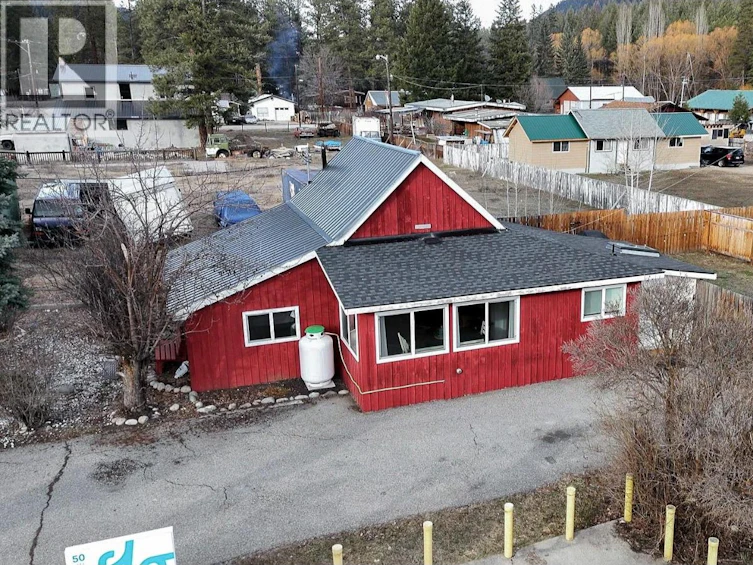 5844 33 Highway, Beaverdell, BC, V0H 1Y0 - 39