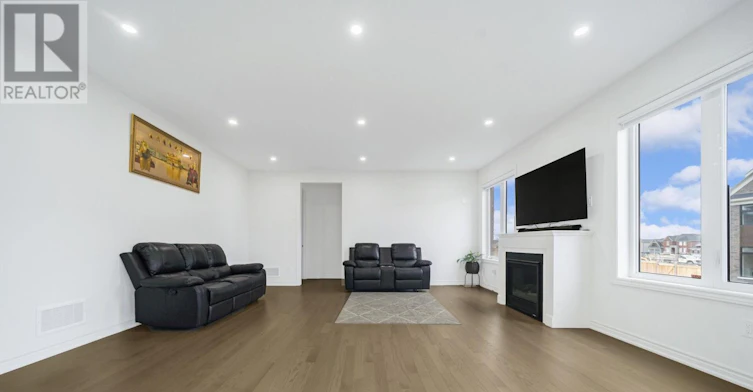 4 Elderberry Way, Adjala-Tosorontio, ON, L0G 1W0 - 11