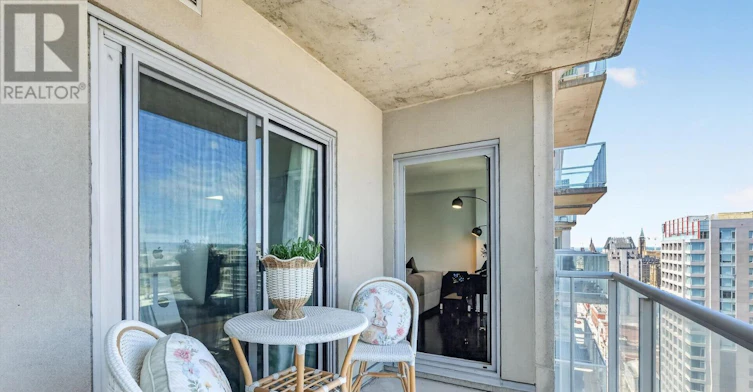 2505-242 Rideau Street, Ottawa, ON, K1N 0B7 - 44