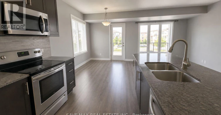12-4 Daylily Lane, Kitchener, ON, N2R 0L7 - 4