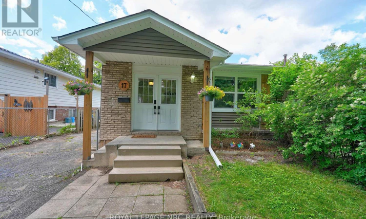 17 Allan Drive