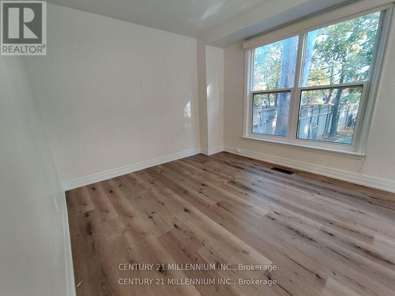 MAIN-59 Garthdale Court, Toronto, ON, M3H 5P7 - 5