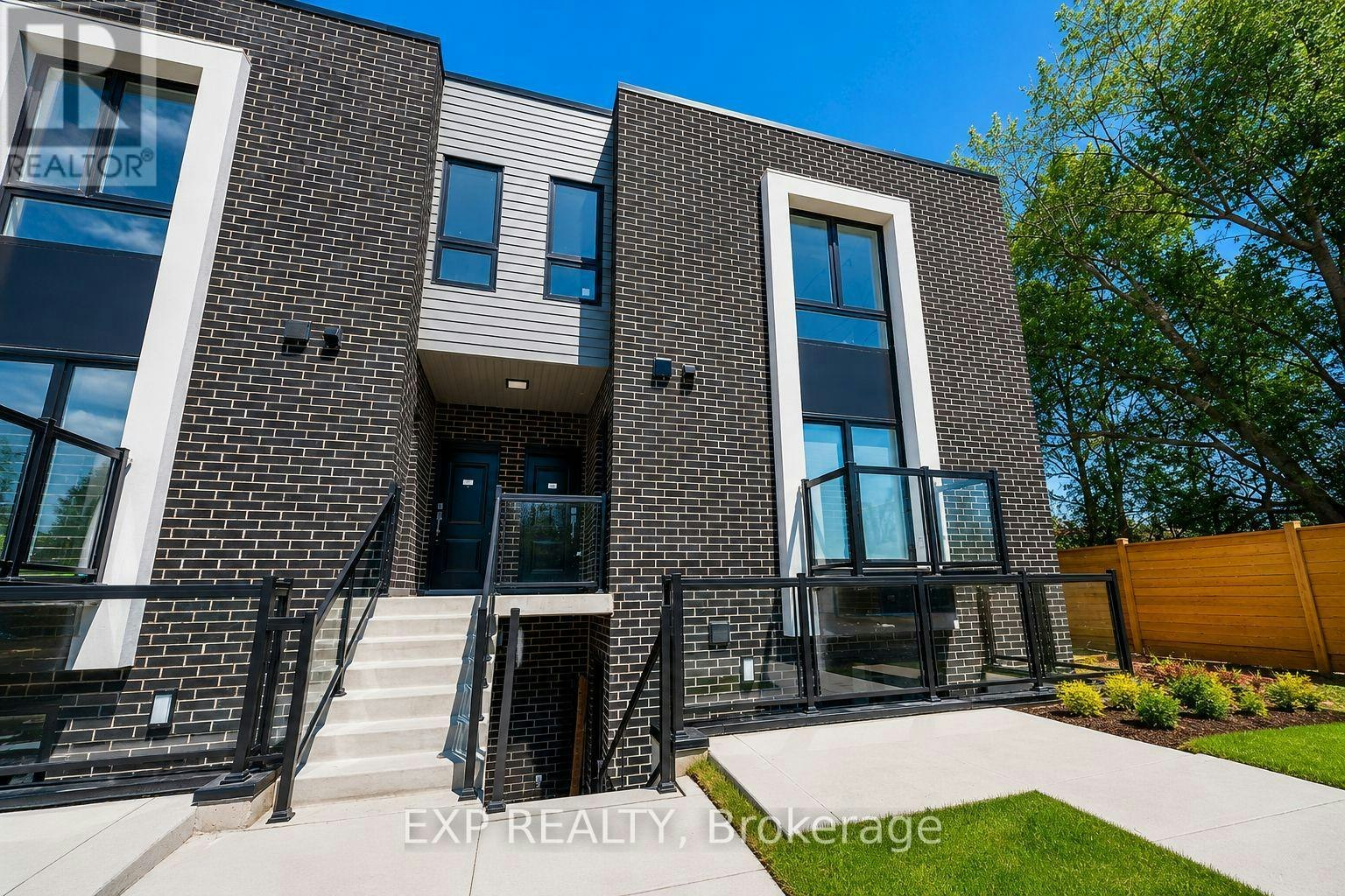 206-6065 Mcleod Road, Niagara Falls, ON, L2G 0Z7