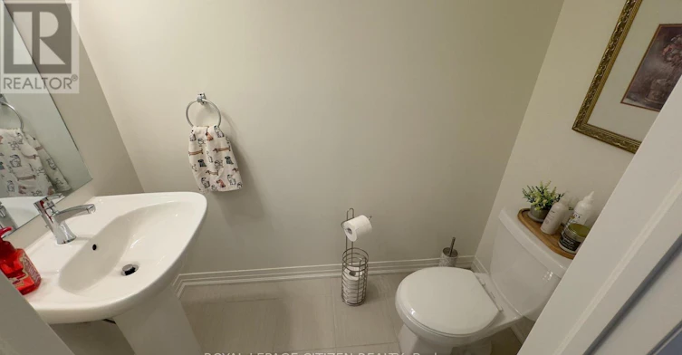 28 Emmas Way W, Whitby, ON, L1R 0S7 - 17