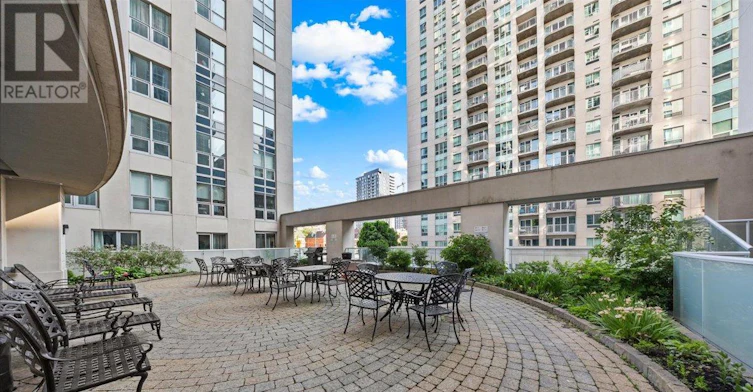 909-242 Rideau Street, Ottawa, ON, K1N 0B7 - 32