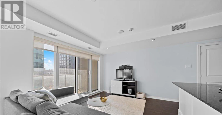 909-242 Rideau Street, Ottawa, ON, K1N 0B7 - 5