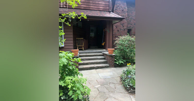 2F-43 Indian Road Crescent, Toronto, ON, N6P 2E9 - 2