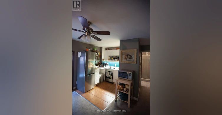 2F-43 Indian Road Crescent, Toronto, ON, N6P 2E9 - 3