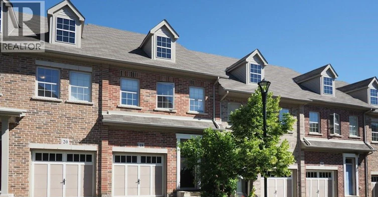 18 Robert Peel Road, Kitchener, ON, N2H 0B3