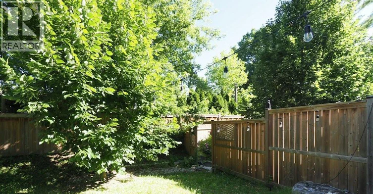 18 Robert Peel Road, Kitchener, ON, N2H 0B3 - 33