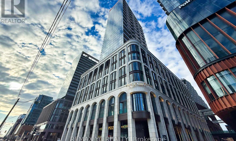 1612-470 Front Street W