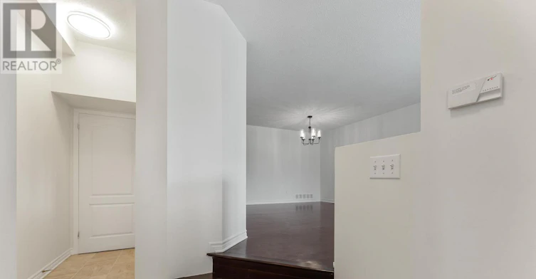 104 B Craig Henry Drive, Ottawa, ON, K2G 6L8 - 3