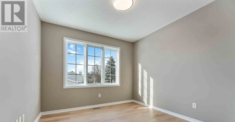 104 B Craig Henry Drive, Ottawa, ON, K2G 6L8 - 24