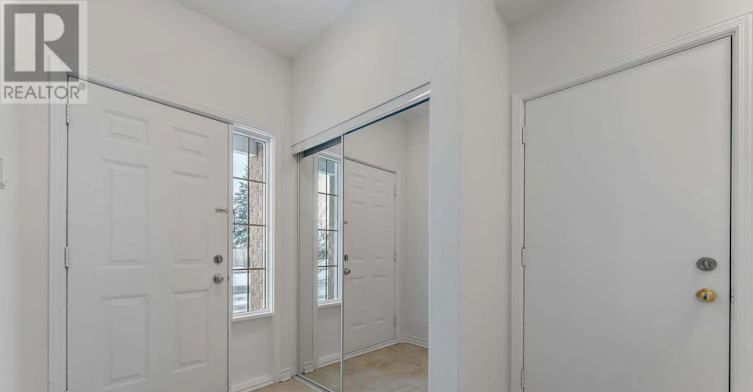 104 B Craig Henry Drive, Ottawa, ON, K2G 6L8 - 2