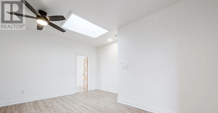 UPPER-2045 Davenport Road, Toronto, ON, M6N 1C5 - 20